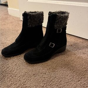 Aquatalia Black Wool Trimmed Winter Boots